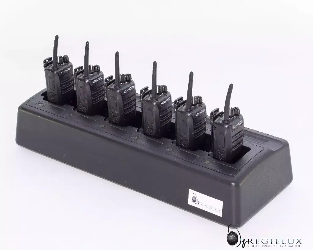 Chargeur 6 positions. talkie Kenwood